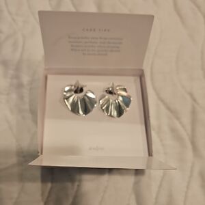 Stella & Dot Silver Sculptural Fan Earrings
